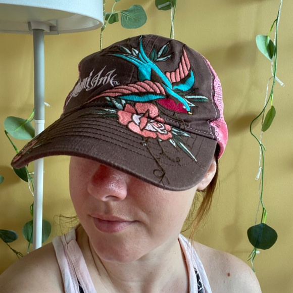 TLC Miami Ink Embroidered Sparrow + Rose Tattoo, Pink Mesh Snapback Trucker Hat - Picture 2 of 12